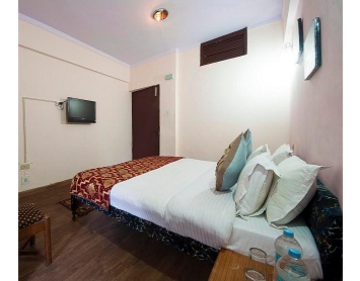 Anamika Hotel Naini Tāl Exterior foto